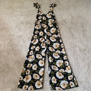 NWOT Forever 21 Floral Print Jumpsuit | Size XL